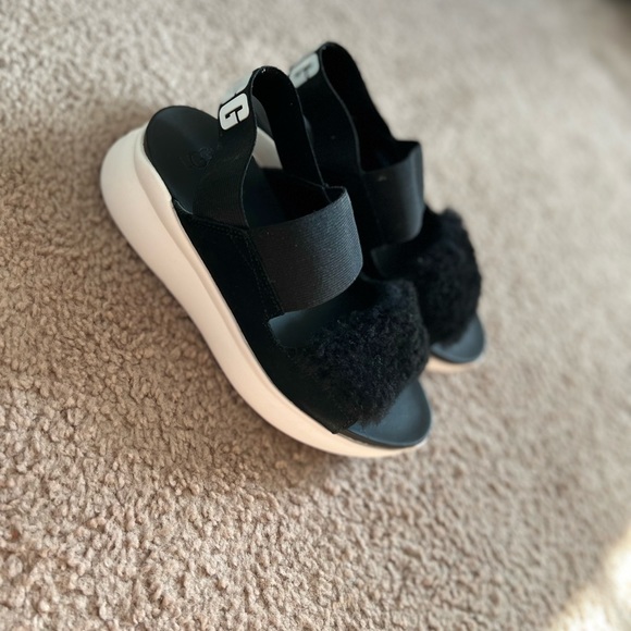 Ugg platform Black and white Sandals - Picture 3 of 12